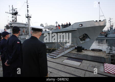 Gdynia, Polen, 3. Juni 2013 polnischen Marinestützpunkt in Gdynia. ORP Lech - polnische Marine Rettungsfahrzeug ORP Lech, geht an die Nordsee, das Wrack auf dem Grund des Meeres, auf den britischen Gewässern liegen zu identifizieren. Das Schiffswrack ist wahrscheinlich polnische u-Boot ORP Orzel, mit allen Händen in 1940 während des 2. Weltkrieges verloren. Bildnachweis: Michal Fludra/Alamy Live-Nachrichten Stockfoto