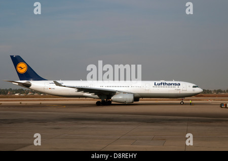 Lufthansa-Maschine Stockfoto