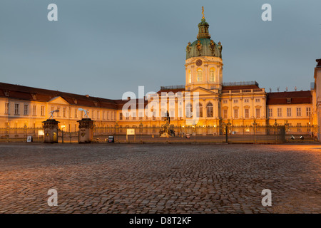 Schloss Charlottenburg bei Nacht, Spandauer Damm, Berlin, Germany Stockfoto