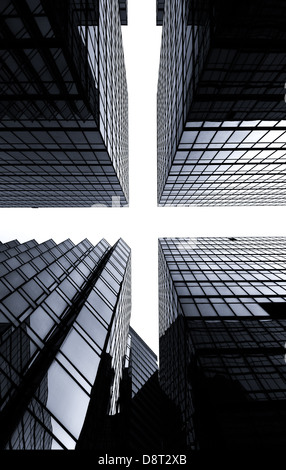 Glas-Wolkenkratzer in schwarz und weiß, Hong Kong Stockfoto