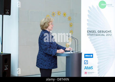 Berlin, Deutschland. 4. Juni 2013. Federal State Secretary Maria Böhmer ersetzt Angela Merkel in der "StarSocial awards 2013" in das Bundeskanzleramt. Kredit: Kredit: Gonçalo Silva/Alamy Live-Nachrichten. Stockfoto