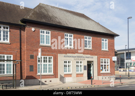 Altrincham medizinische Praxis auf Lloyd Street, Altrincham. Dies ist ein NHS Gemeinschaftspraxis mit derzeit vier GPs und andere Mitarbeiter. Stockfoto