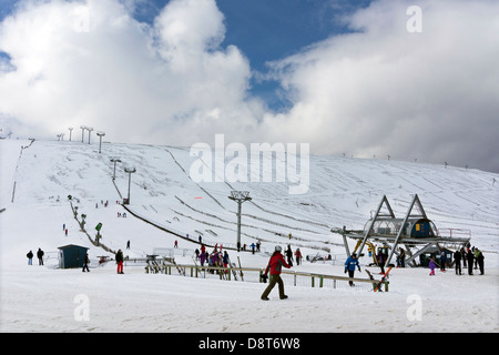 Skipisten im Lecht Ski Centre, Moray, Schottland Stockfoto