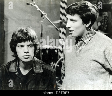 MICK JAGGER links mit seinem britischen Rocksänger Chris Farlowe ca. 1966 Foto: Tony Gale Stockfoto