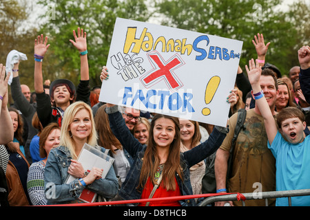 Kundenansturm bei Fox Television The X-Factor Vorsingen 19. März 2013 in Charleston, SC. Stockfoto