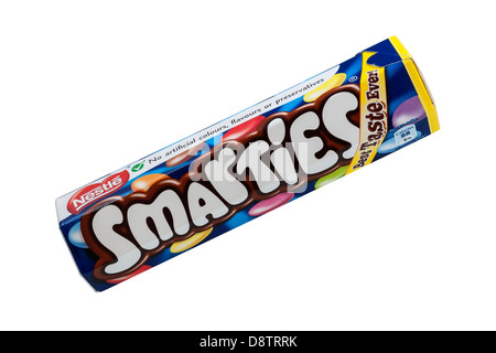 Ein Rohr von Nestle Smarties auf weißem Hintergrund Stockfoto