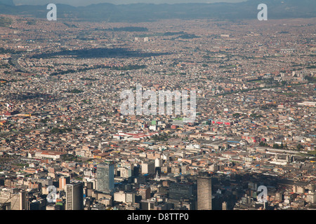 Vogelperspektive von Bogota aus Monserrate Peak, Bogota, Kolumbien Stockfoto