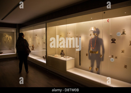 Pre Colobian gold arbeiten auf dem Display in das Museo del Oro, Bogota, Kolumbien Stockfoto