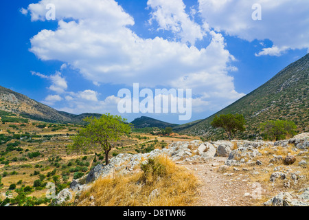 Weg zum Berge in Mykene, Griechenland Stockfoto