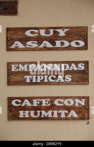 Restaurant auf dem Gelände, Mitad del Mundo, Denkmal, Kennzeichnung der Äquatorlinie, in der Nähe von Quito, Ecuador Stockfoto