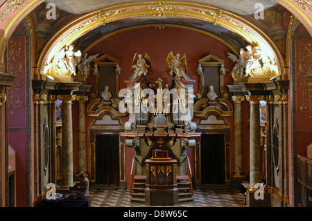 Dekorierten Altar am Chapel of Mirrors im Clementinum komplexe alten Stadt Prag Tschechien Stockfoto