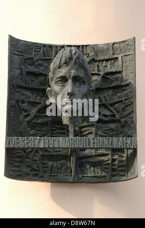 Franz Kafka Büste außerhalb Kafka-Museum in der alten Stadt Stare Mesto Viertel Prag Tschechische Republik Stockfoto