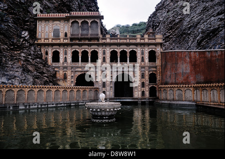 Galtaji ist eine alte Hindu Wallfahrtsort in der Stadt Khaniya-Balaji indischen Bundesstaat Rajasthan. Indien Stockfoto