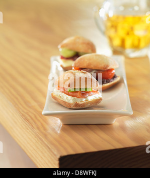 Einzelne kleine Brot Brötchen Stockfoto