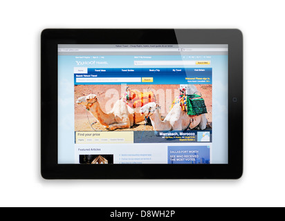 iPad-Bildschirm zeigt Yahoo Travel Website - Online-Reise-Informationen Stockfoto