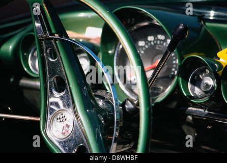 Innenraum eines Oldtimers, Nahaufnahme Stockfoto