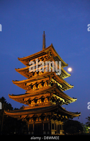 Kofuku-Ji Goju-keine-, fünfgeschossige Pagode im Mondlicht, Nara, Japan Stockfoto