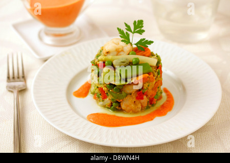 Rührei mit Garnelen Gemüse. Rezept zur Verfügung. Stockfoto