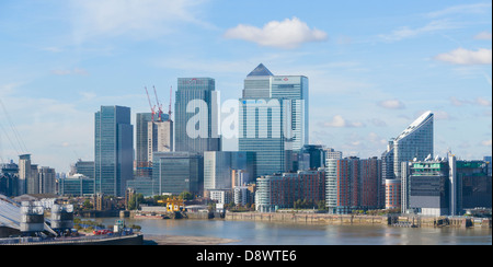 Ansicht von Canary Wharf über die Themse, London, England Stockfoto