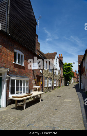 Lombard Street, einer gepflasterten Straße in Markt Stadt Petworth, West Sussex, Großbritannien Stockfoto