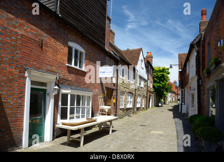 Lombard Street, einer gepflasterten Straße in Markt Stadt Petworth, West Sussex, Großbritannien Stockfoto