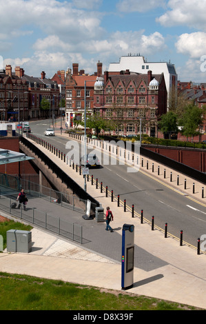 Ring-Straße Brücke, Eisenbahn fahren, Wolverhampton, West Midlands, UK Stockfoto