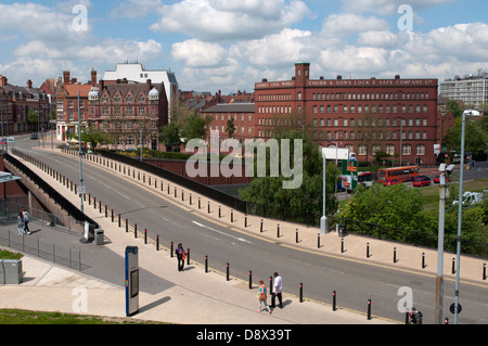 Ring-Straße Brücke, Eisenbahn fahren, Wolverhampton, West Midlands, UK Stockfoto