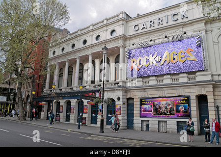 "Rock of Ages" am Garrick Theatre, Charing Cross Road, Westminster, London, UK. Mai 2013 Stockfoto