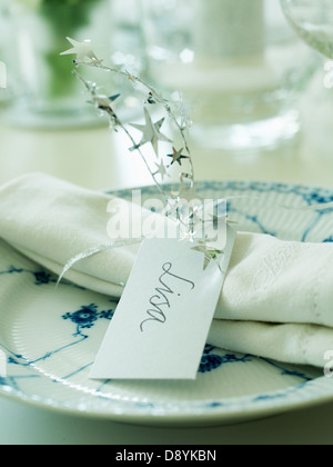 Ein schön gedeckter Tisch, Schweden. Stockfoto