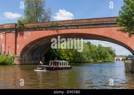 Maidenhead, England Berkshire Brunel Eisenbahnbrücke über den Fluss Themse Stockfoto