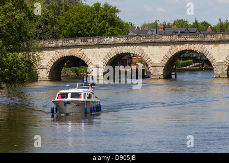 Maidenhead, England Berkshire Fluss Themse & Straße Brücke Stockfoto