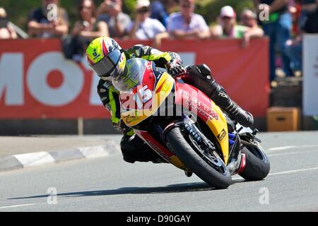 Isle Of Man, UK. 7. Juni 2013. Ian Lougher auf seiner Honda im Pokerstars Senior TT Rennen auf der Isle Of Man TT Stockfoto