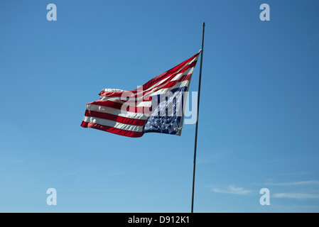 Amerikanische Flagge auf dem Kopf stehend ist ein Zeichen der Bedrängnisses. Stockfoto