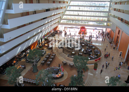 Singapore Marina Bay Sands, Hotel, Lobby, Atrium, innen, Blick auf den Hafen, Sing130202160 Stockfoto