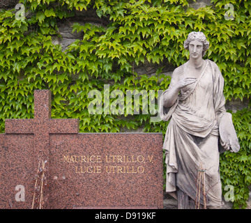 Grab in Saint-Vincent-Friedhof in Paris, Frankreich Stockfoto