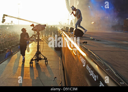 Deutscher Rapper Cro auf der Hauptbühne das Rockfestival führt "Rock am Ring" in Nuerburg, Deutschland, 7. Juni 2013. Tickets für die dreitägige Veranstaltung waren längst ausverkauft. Foto: Thomas Frey Stockfoto