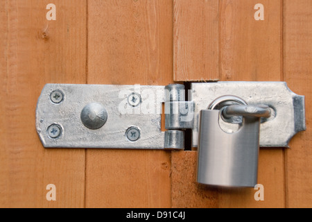 HASP und Grundnahrungsmittel Lock Stockfoto