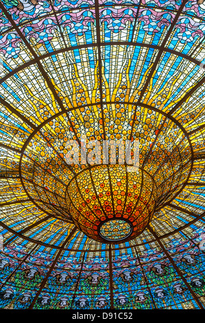Decke im Musikpalast, Barcelona, Spanien Stockfoto