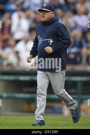 5. Juni 2013 - Detroit, Michigan, Vereinigte Staaten von Amerika - 5. Juni 2013: Tampa Bay Rays Manager Joe Maddon (70) bei MLB Spielaktion zwischen den Tampa Bay Rays und die Detroit Tigers im Comerica Park in Detroit, Michigan. Die Strahlen besiegten die Tigers 3: 0. Stockfoto