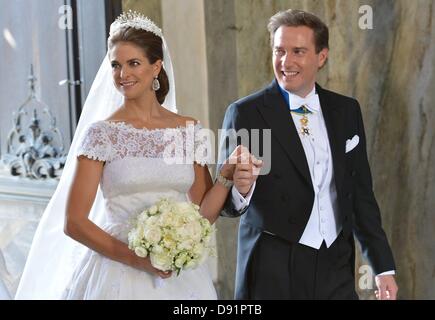 Stockholm, Schweden. 8. Juni 2013. Schwedische Prinzessin Madeleine und ihr Ehemann Chris O'Neill in Stockholm, Schweden, nach ihrer Hochzeit 8. Juni 2013. Foto: Frank Allianz Ass Bild Stockfoto