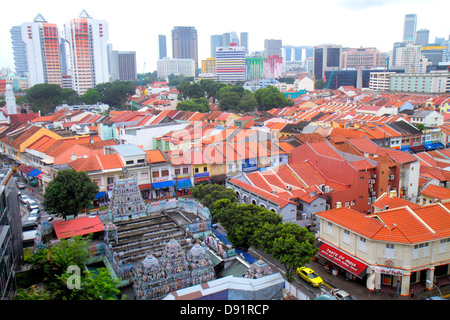 Singapore Little India, Luftaufnahme von oben, Sri Veeramakaliamman Tempel, Hindu, bindi, zweistöckiges, Geschoss, Ladenhäuser, Ladenhaus, rote Lehmziegelstube Stockfoto