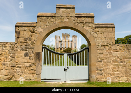 Hardwick Hall, Derbyshire im Frühjahr Stockfoto