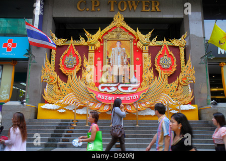 Bangkok Thailand, Thai, Silom, Rama IV Road, C.P. Turm, König Bhumibol Adulyadej, Rama IX, Schrein, Thai130212027 Stockfoto