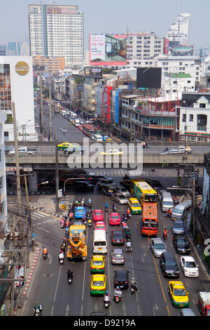 Bangkok Thailand, Thai, Ratchathewi, Pratunam, Verkehr, Stadt, Bus, Bus, Taxi, Gebäude, Skyline der Stadt, Luftaufnahme von oben, Besucher Stockfoto