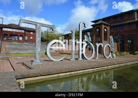 Thomas Telford Statue, Civic Square, Telford, Shropshire, England, Vereinigtes Königreich Stockfoto