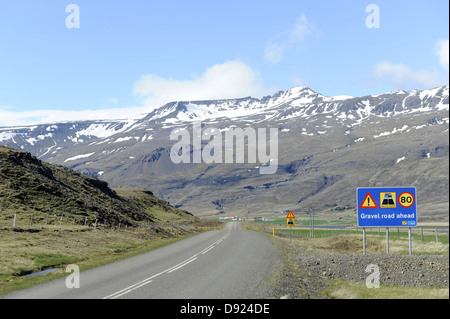 Ringstraße Nr. 1, Fossárfell, Ostküste, Island, Mai / Juni 2010 Stockfoto