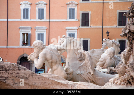 Trevi-Brunnen in Rom, zwischen 1732 und 1762 erbaut. Stockfoto