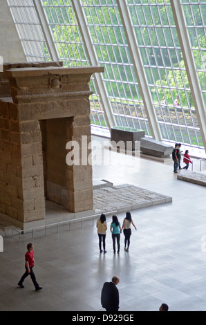 Innenraum-Pavillon im Metropolitan Museum New York, Manhattan, New York City Stockfoto