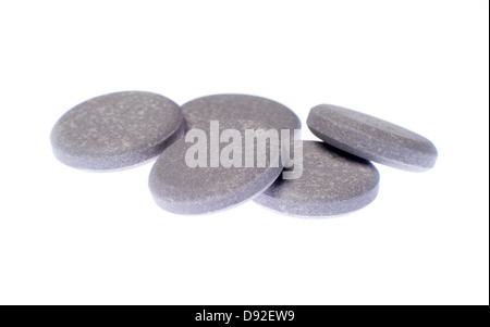 Eine Gruppe von Antazida Pillen isoliert auf weißem Hintergrund Stockfoto