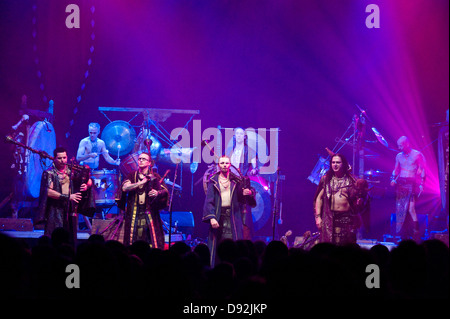 Neo-Mittelalter-Rock-Band namens Corvus Corax aus Deutschland beim Cross Kulturfestival in Warschau, Polen Stockfoto